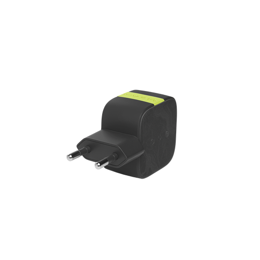 InstantCharger 30W 2 USB - Black - Compact USB-C and USB-A PD charger - Detailshot 1